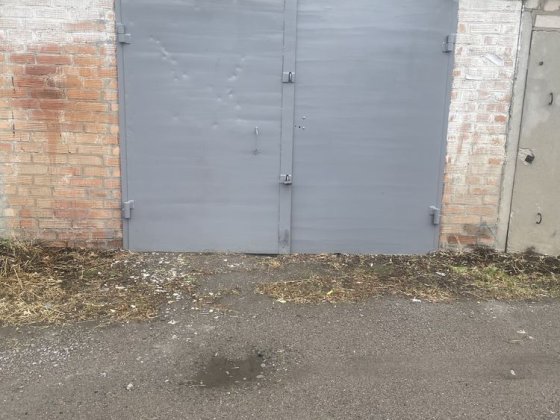 Продам гараж кооп Кременчугскии  улВ.Пугачева   Номер 423 раион  оптов Кременчуг