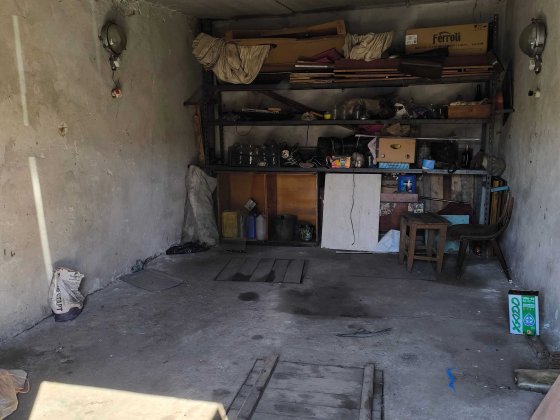 Продам гараж на Югоке( Матреновка) 1900 $+100$ долг,можна на виплату Кривий Ріг