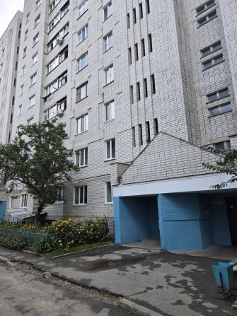 Вигідна ціна! Простора двокімнатна, цегла, ЗАЗ, з бойлером - фото 1