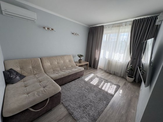 NEW! ПРОДАЖ великої 3кімнатної квартири від власника! + підсобка Чернигов