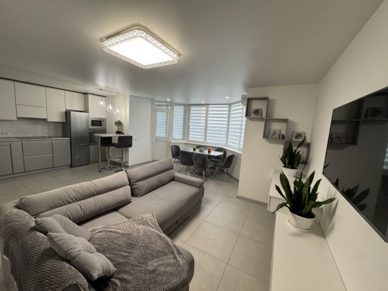 Повністю готова квартира в тихому центрі Черкаси