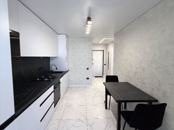 Квартира в центрі з ремонтом Черкассы