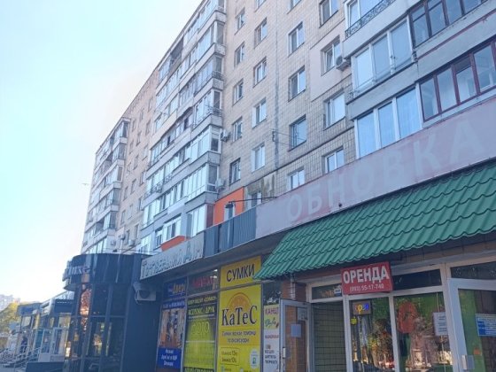 Продам 1/2 квартири на Б.Шевченка Черкаси