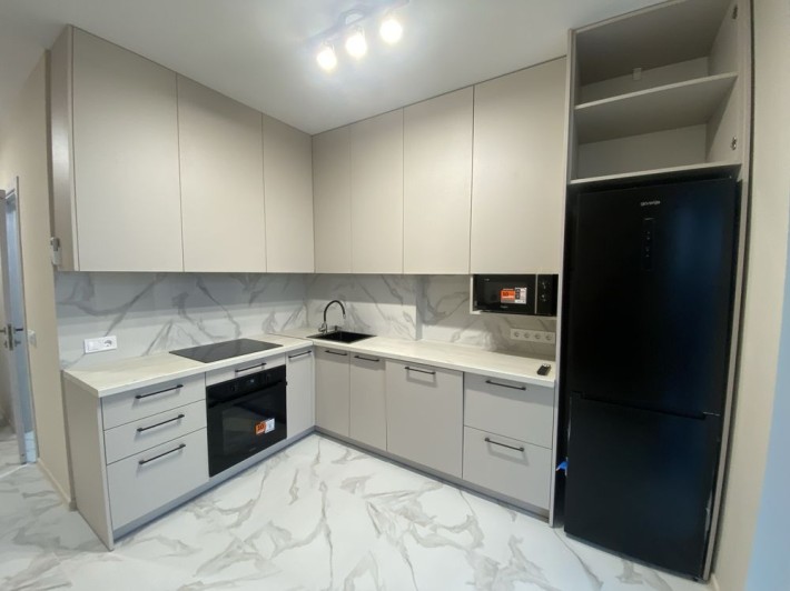 Продаж 1 кімнатної квартири у ЦЕНТРІ міста,вул.Руська - фото 1