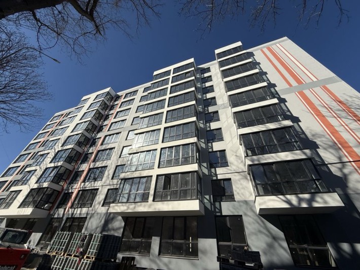 Продаж 1к квартири 50.9 кв. м на пл. Привокзальна 30 - фото 1