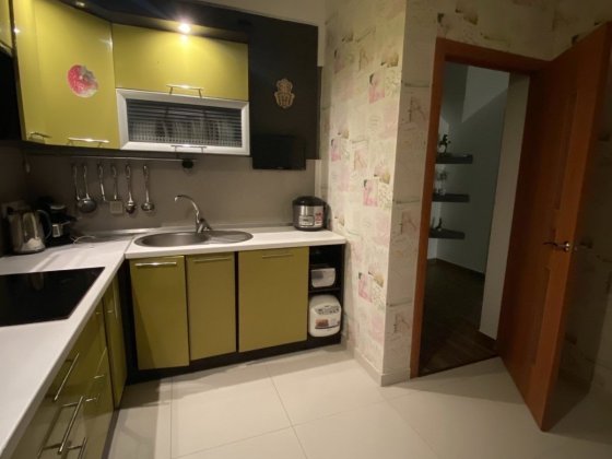 Продам 3 кімнатну квартиру Ужгород