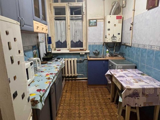 2-кімнатна квартира в центрі міста на Артинова ( р-н вул. Соборної ). Винница