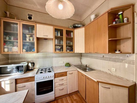 Продам, 2-х, Центр, сталинка, ремонт, мебель, техника. Есть в наличии! Днепр