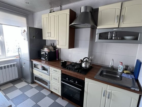 Продам 3к квартиру на левом берегу, ул. Донецкое Шоссе Днепр