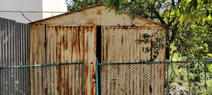 Гараж у приватному будинку - фото 1