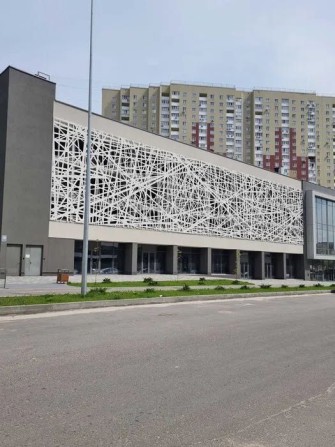 ЖК Варшавський 2 / Продам зручне місце на 2 поверсі Олександра Олеся 2 - фото 1