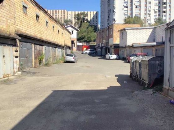 Севастопільська пл. Продаж капітального гаражу 17.5 кв.м. Без % Київ