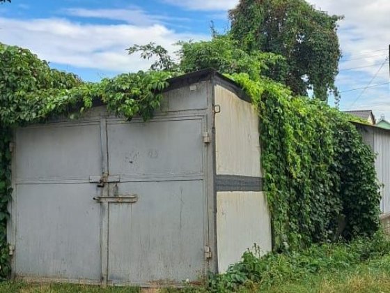 Продам гараж із ямою Винница