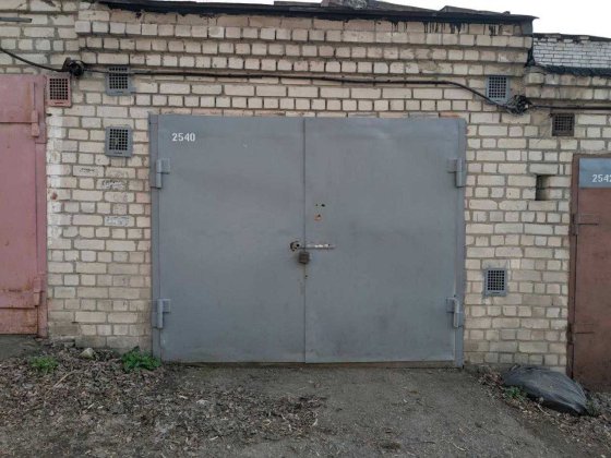 Продам капітальний гараж на Тополь-1.  Документи оформлені. Власник. Дніпро