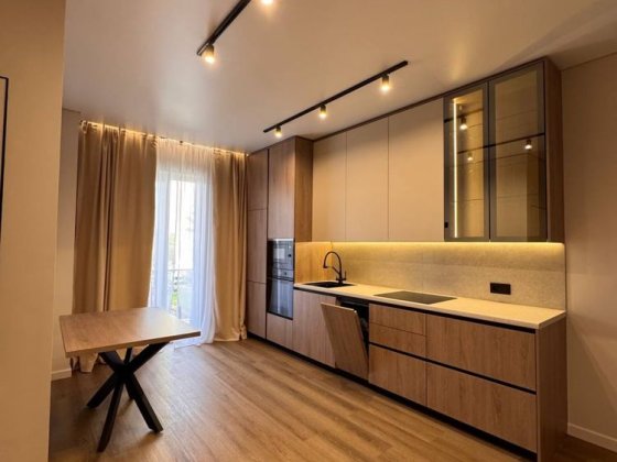 Продаж гарної сучасної квартири в центральній частині міста Ужгород