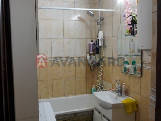 Квартира, перепланований гуртожиток. Винница