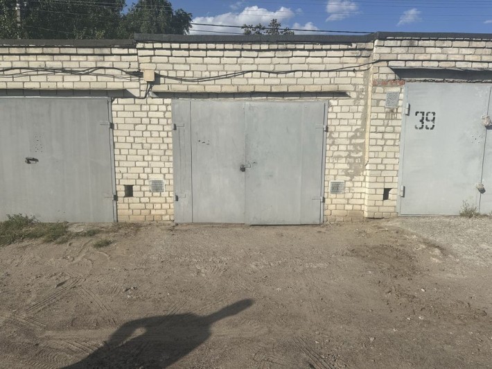Продам приватизированный гараж в АК 45 р-н Роддом - фото 1