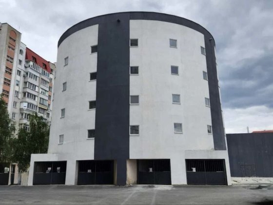 Гараж, паркінг пров. Тобілевича, 4 на -1 поверсі) ВЛАСНИК Черкаси