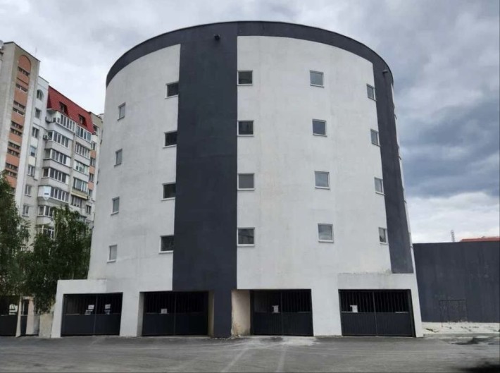 Гараж, паркінг пров. Тобілевича, 4 на -1 поверсі) ВЛАСНИК - фото 1