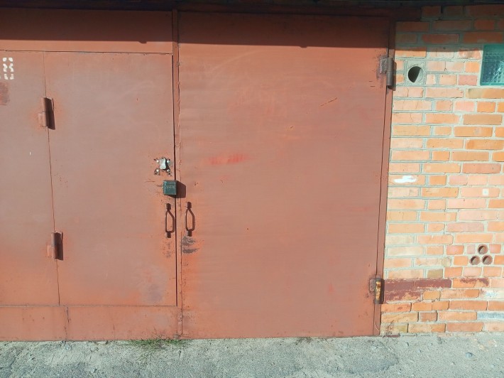 Гараж в кооперативе Світанок Рассвет рядом с проходной - фото 1