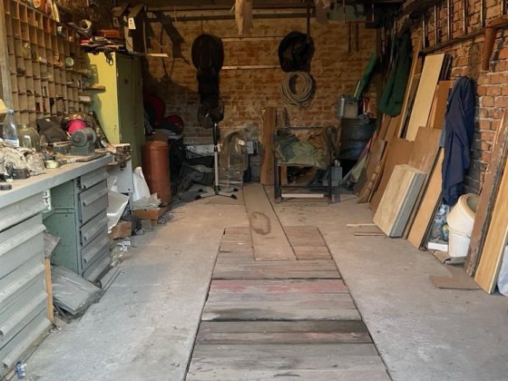 Продам гараж з документами