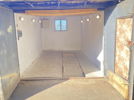 Продам гараж метро Васильківська вул Михайла Максимовича