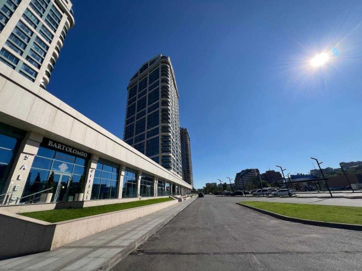 Продаж паркомісця в Бартоломео, 18 м², Перша вежа, без комісії - фото 1