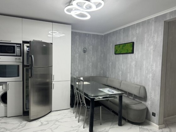 Великогабаритна квартира в центрі міста по вулиці Грушевського Черкаси