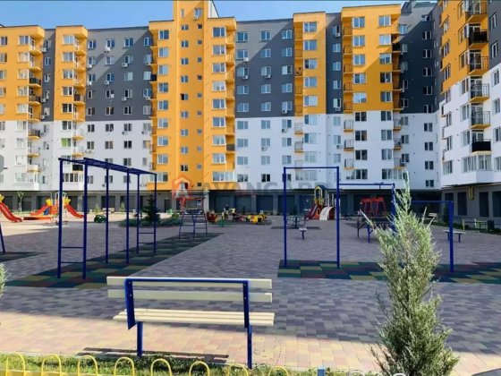 Простора 2-кім. квартира в ЖК Андора Черкаси