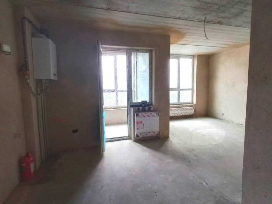 Продам квартиру в новобудові , автономне опалення , 2 поверхи Чернигов