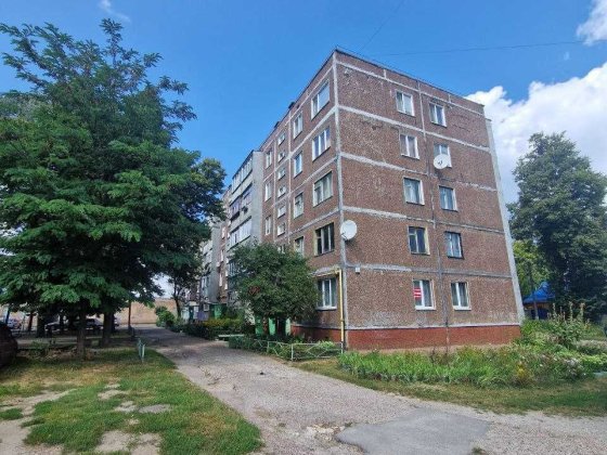 3 кімнатна квартира, вул. Тероборони Чернігів