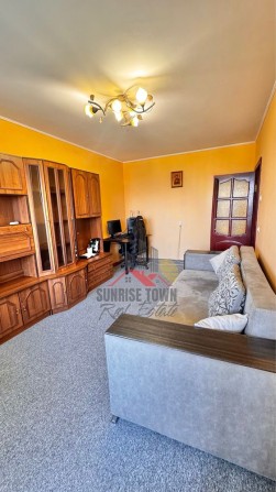 Продам 3 х кімнатну квартиру з трьома балконами на Малікова - фото 1