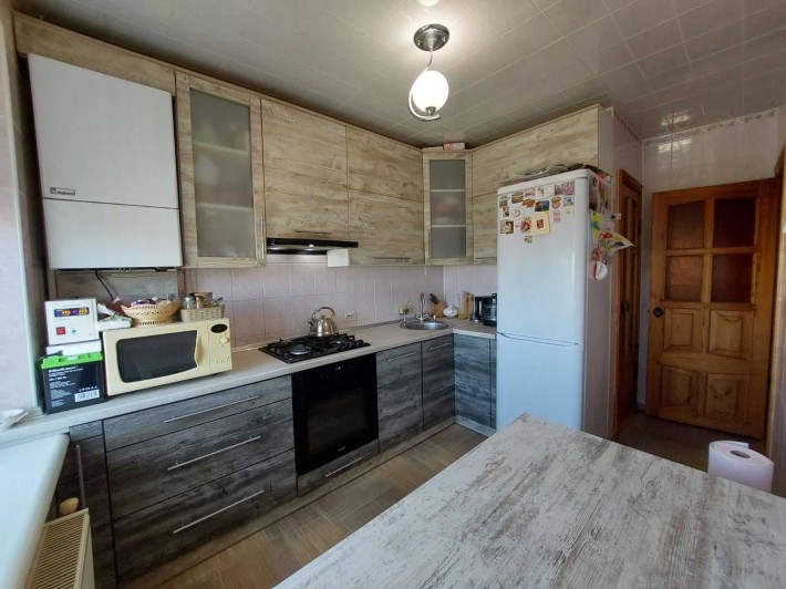 ТЕРМІНОВО! Продаж 3к. квартири з АГВ. Р-н. Космонавтів. - фото 1