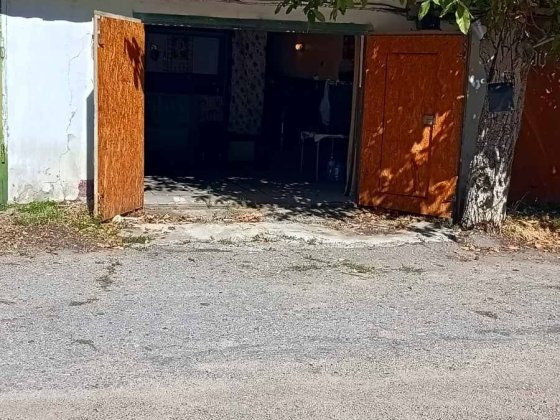 Продаю срочно  гараж за Кульбакинским переездом, кооператив  Авиатор Николаев