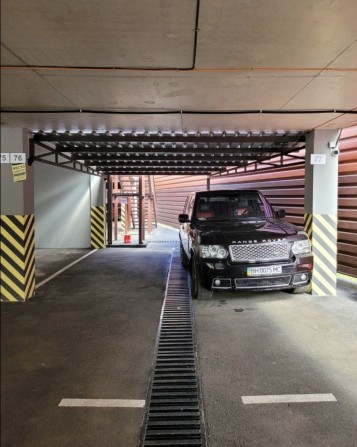 Продам паркомісце 7700$ терміново.  34ж 1й поверх  вул.Водопровідна - фото 1