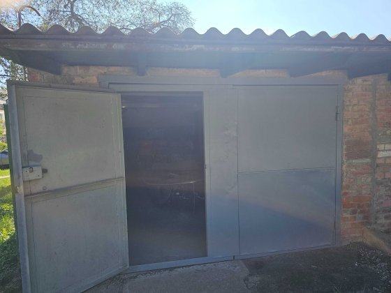 Продам Гараж Залютино Харків
