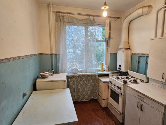 Трьохкімнатна квартира в тихому центрі Житомир