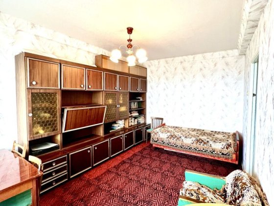 Продам 2-комн.кв. ул. Запорожского казачества , р-н Почты Запорожье