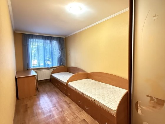 Продам трикімнатну квартиру в місті Кропивницький Кропивницький