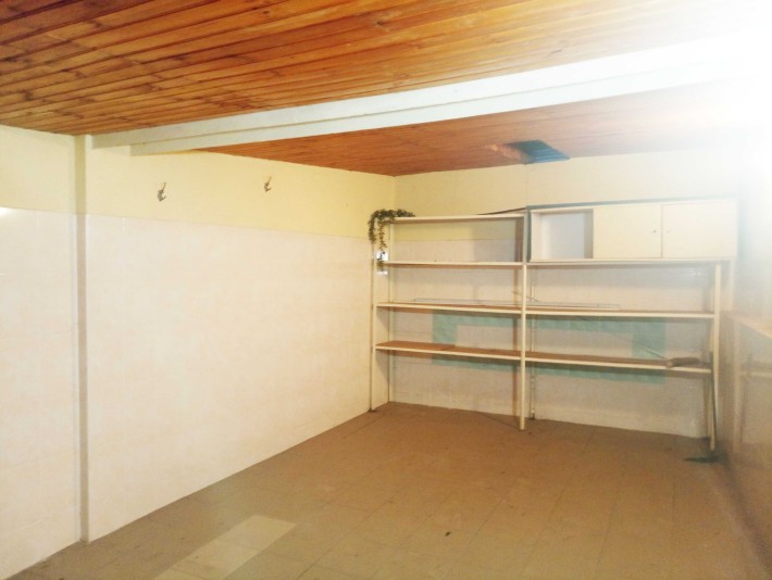 Без комісії, від власника. Гараж. Центр, Б.Хмельницького 52. - фото 1