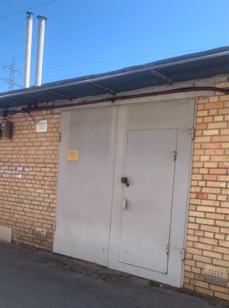 Продается большой кирпичныйгараж с подвалом - фото 1