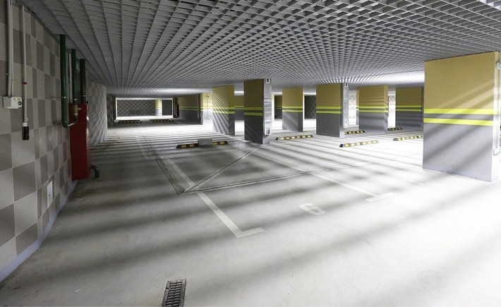 Паркінг паркомісце Лукʼянівка  Паркинг Лукяновка - фото 1