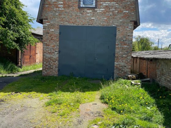 Продається  гараж Іваничі