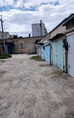 Гараж цегляний з майстернею / погребом - фото 1