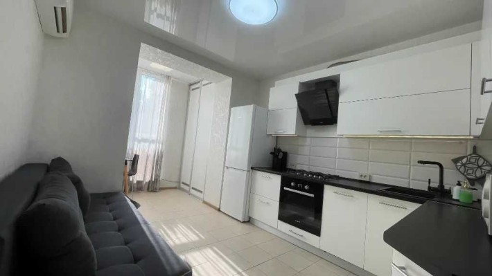 Продаж 2к квартири ЖК Сімейний підстанція ТРЦ Дафі новобудова - фото 1