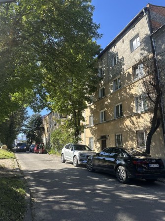 Продаж 2 кім.квартири у Залізничному р-ні Львова  /вул.Скісна - фото 1