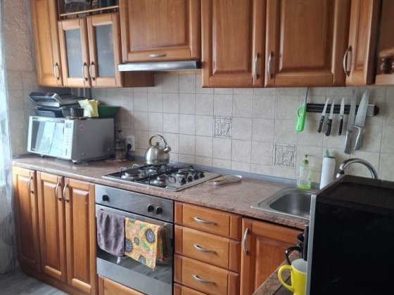 Продам 2х кім по вул.Хортицьке шосе.  15мкрн Запорожье