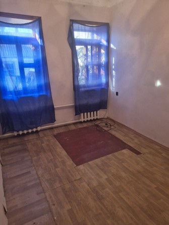 Срочно! Продам двокімнатну квартиру в центрі - фото 1