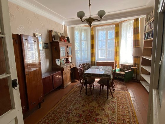 Продам квартиру в Центрі з еркерними вікнами Кропивницкий