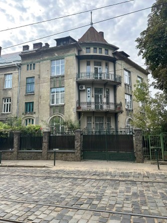 Продаж квартири в елітному районі - фото 1